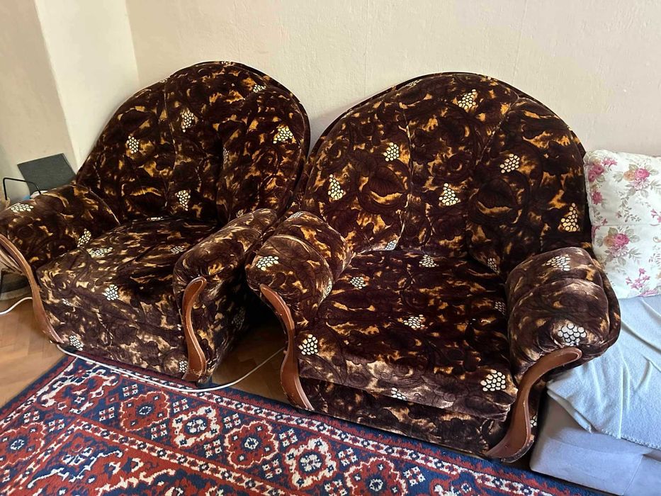 Холна гарнитура - диван, 2 фотьойла и 2 табуретки