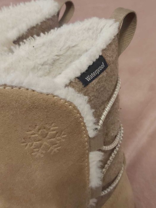 Cizme de iarnă Decathlon Quechua – mărimea 36 – Waterproof