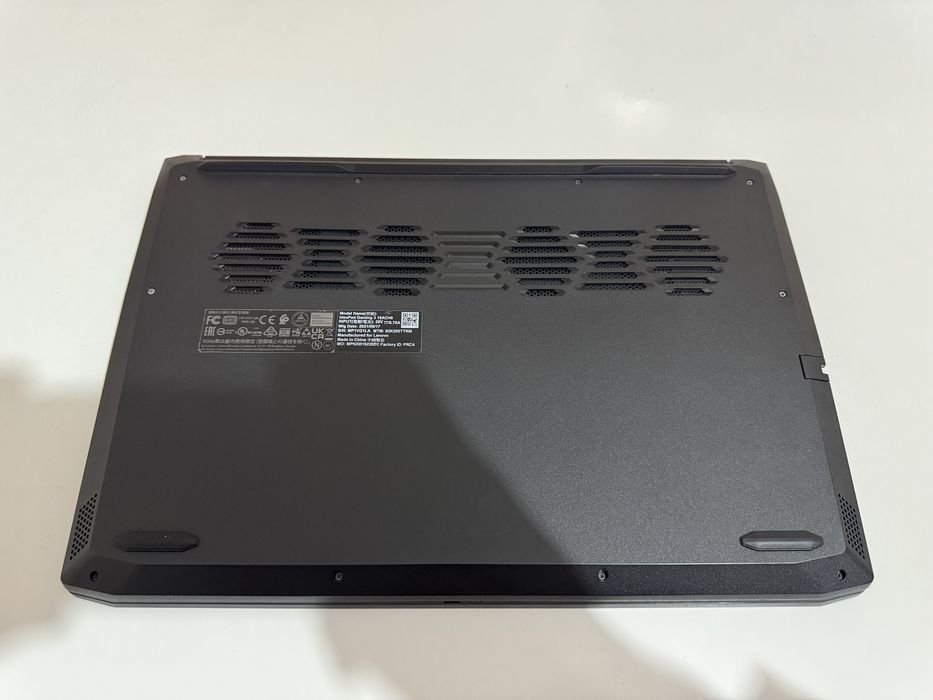 Laptop Lenovo Idepad Gaming 3, Ryzen 5 5600H, GTX 1650, 8GB/256GB Impecabil