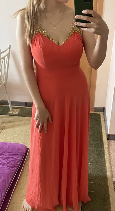 Вечернее платье