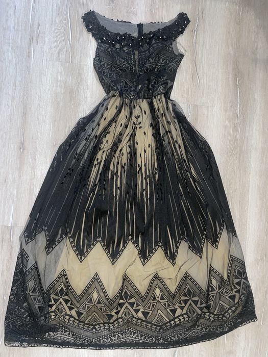 Официална рокля размер L