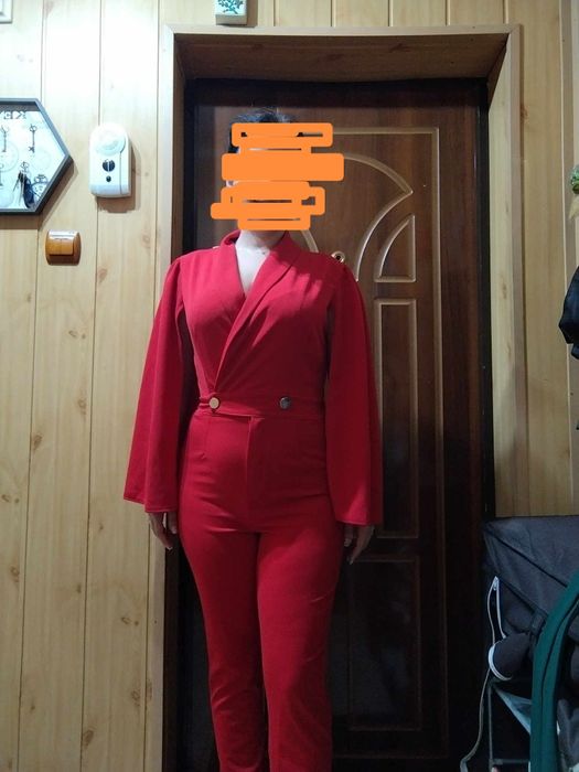 Salopeta nou noua foarte frumoasă