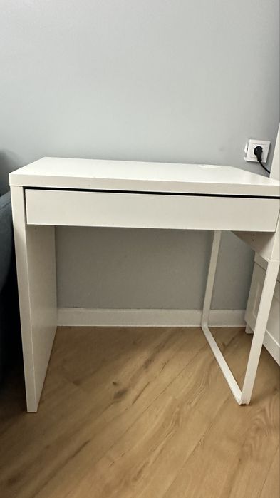 Стол письменный