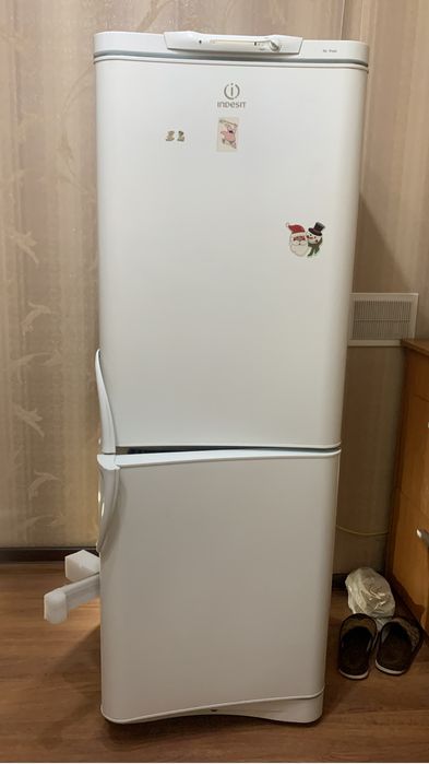 Холодильник даром