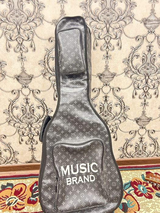 Gitara 12 ta simli
