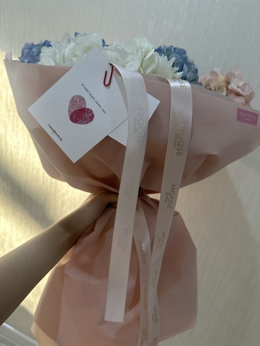 Букет свежых цветов