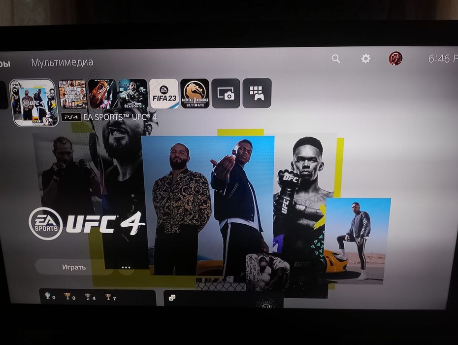 Продам ПС5  в отличном состоянии