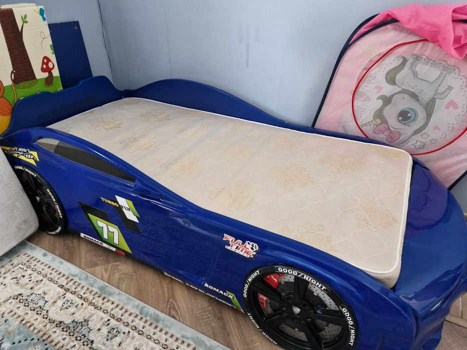 Кровать детская машина