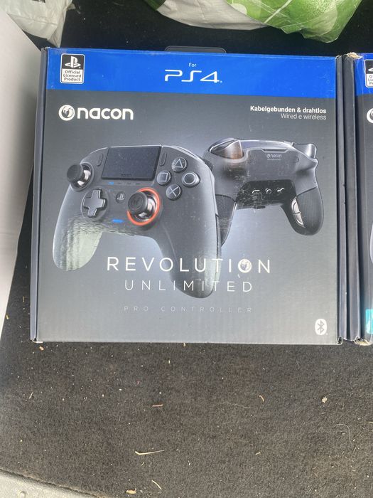 Nacon Revolution Unlimited Pro Controller pentru PS4/PC – controller