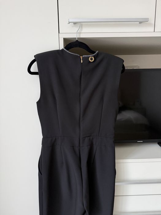 Елегантен черен гащеризон Lynne