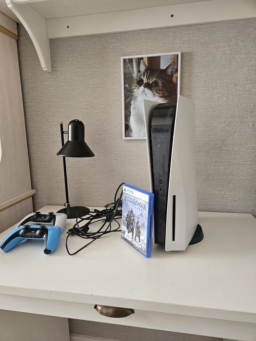 Продам Sony Playstation 5