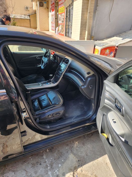 Malibu 2012 yil 3 poz