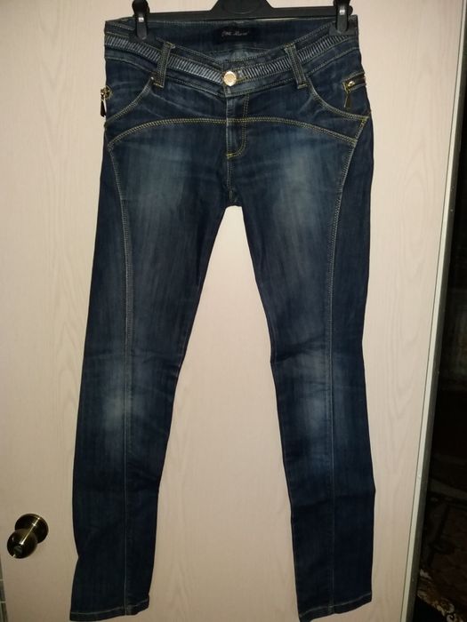 Джинсы женские разные