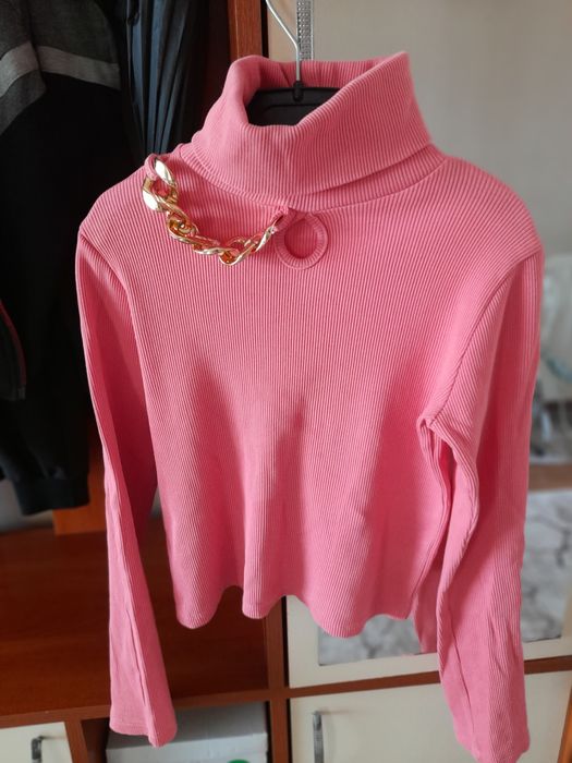 Блуза с дълъг ръкав и ефектен дизайн