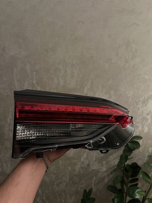 Фара от Toyota rav4 2020