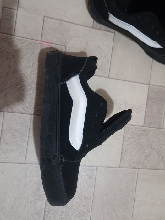Кросовки vans    .