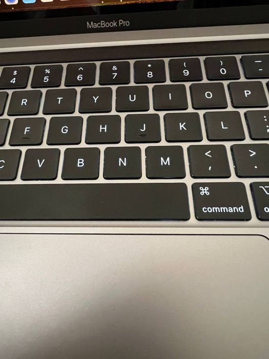 Продам свой Macbook Pro M2 24/1tb. 13.3 inch