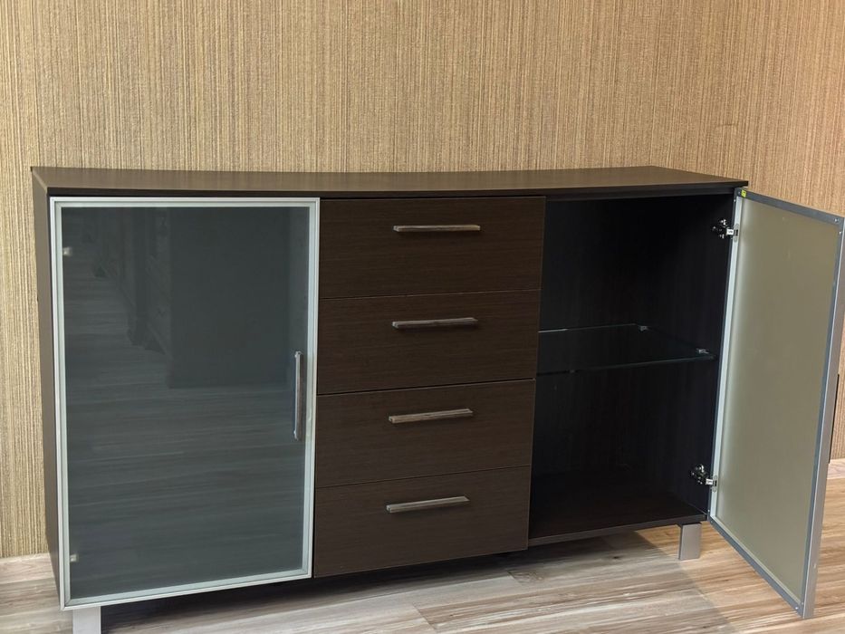 Продам комод для гостиной