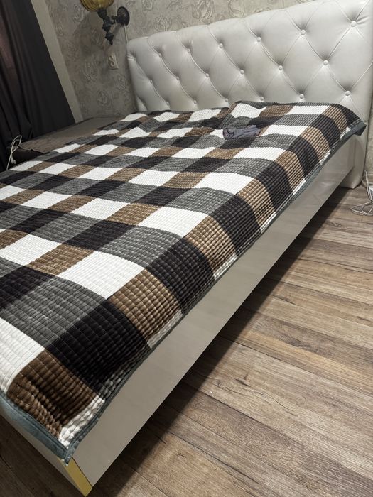 Продам кровать 2-х спалка сматрасом