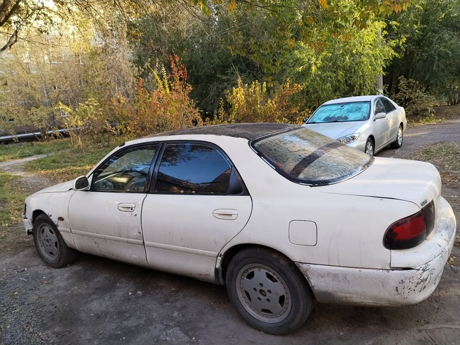 Продам автомобиль Мазда 626