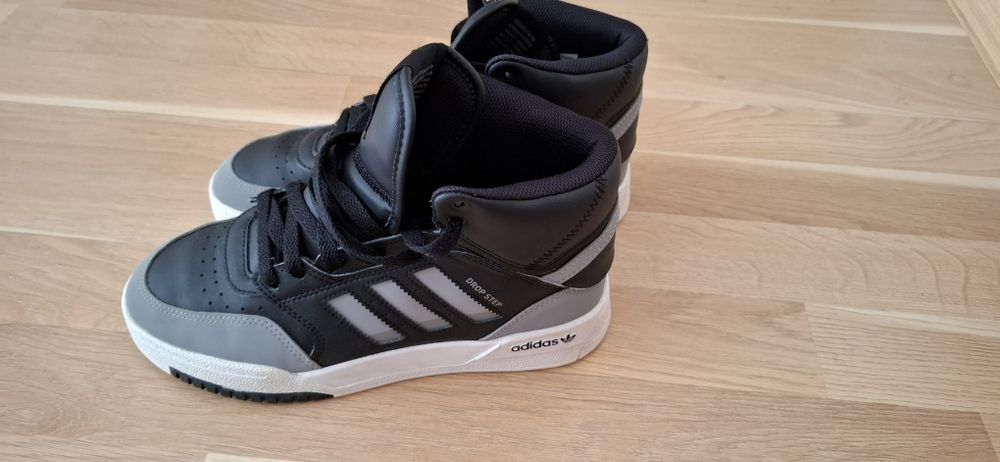 Оригинални боти Адидас 38