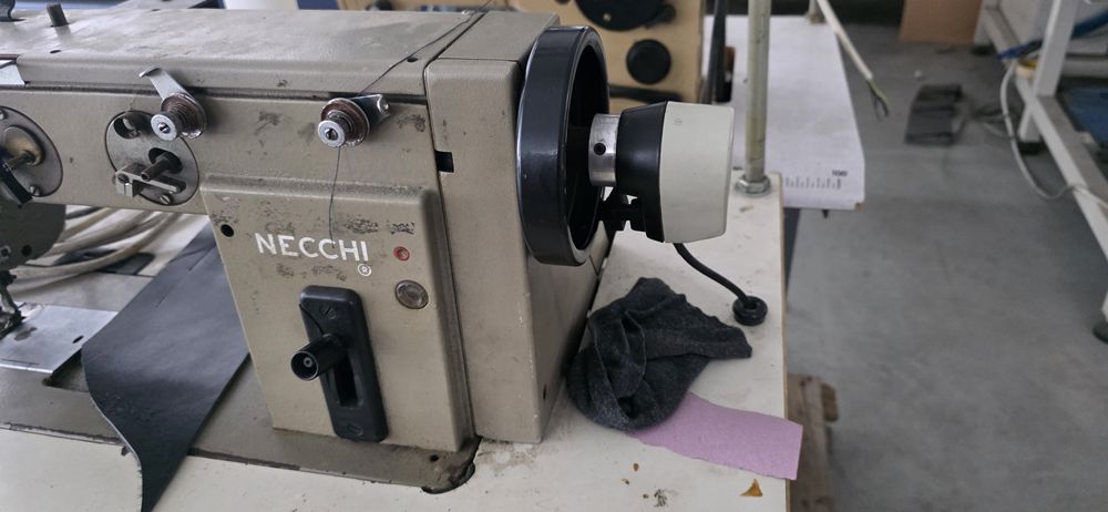 Masina de cusut industriala NECCHI cu doua ace