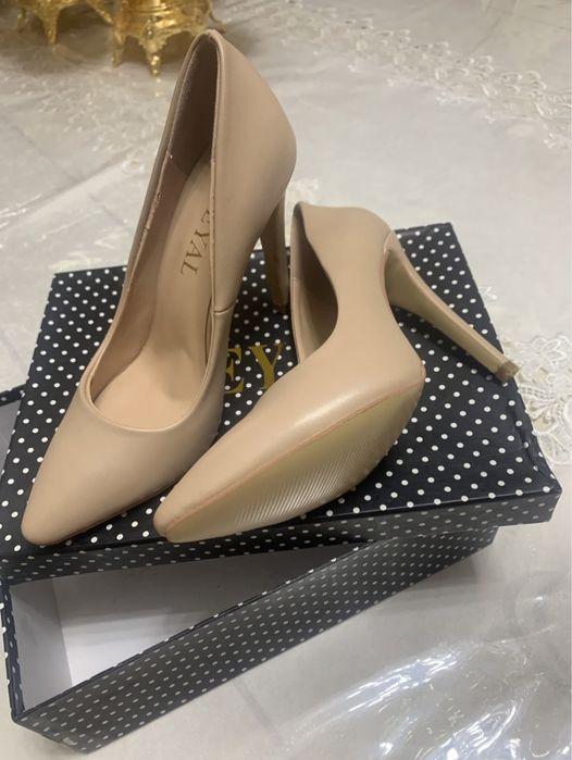 Туфли от бренда IDEYAL