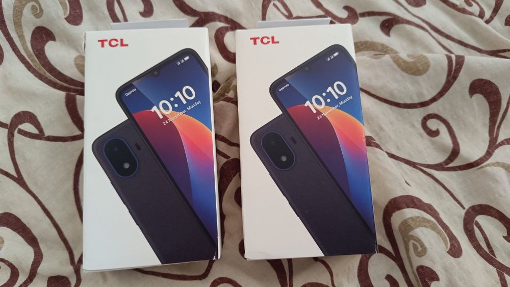 Se vinde 2 telefoane noii nu au fost folosite