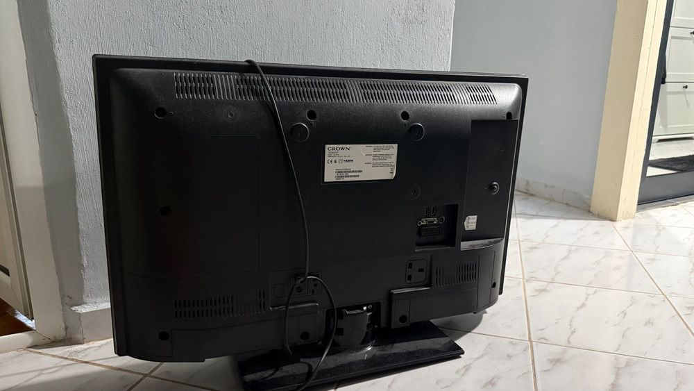 Телевизор Crown LED32185
