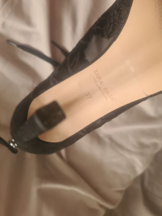 Sandale  zara mar 37 ca noi la 100 lei Timișoara