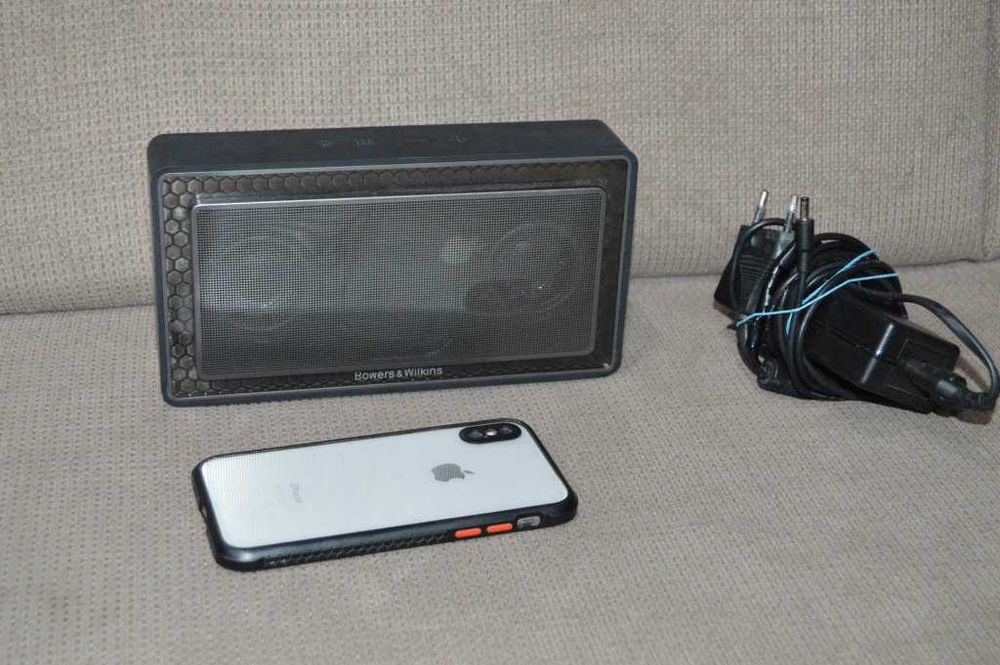 Boxa Bluetooth Bowers & Wilkins T7 - citeste anuntul