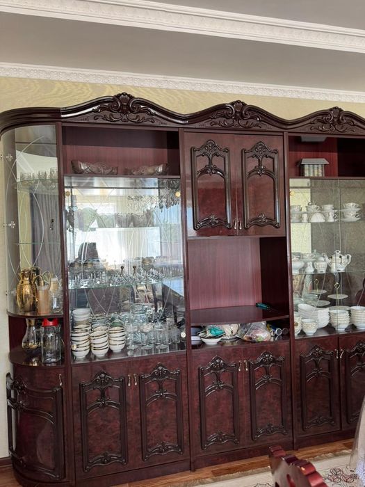 Мебель,сервант шифанер