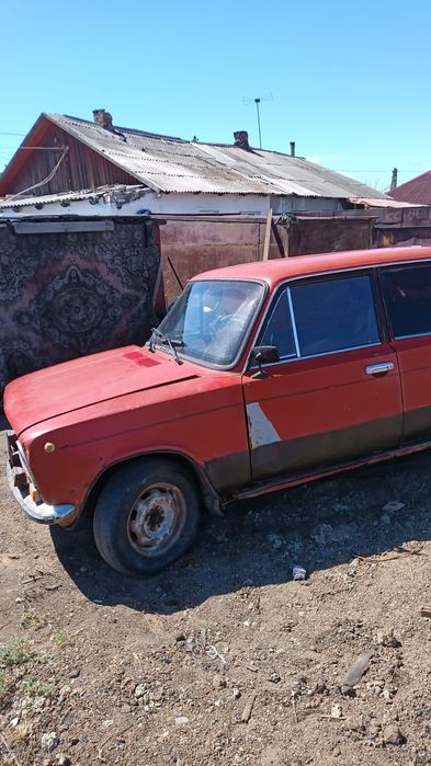 Продам машину для своих лет она сохранилась