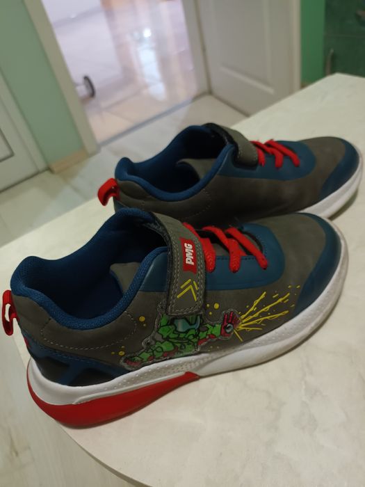 Светещи детски маратонки Primigi, 35 номер