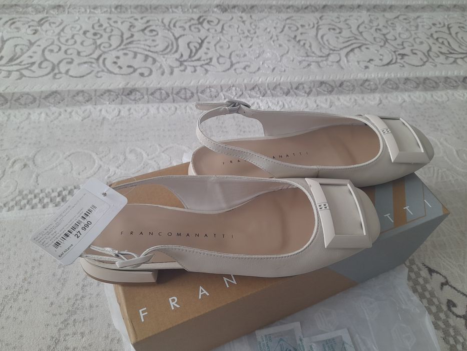 Продам туфли цвет бежевый