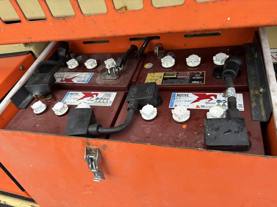 Nacela Electrica Tip FOARFECA Marca JLG 12.06 m Anul fabricatiei 2013