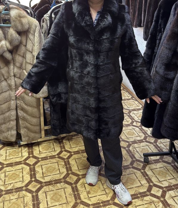 Продам норковую шубу