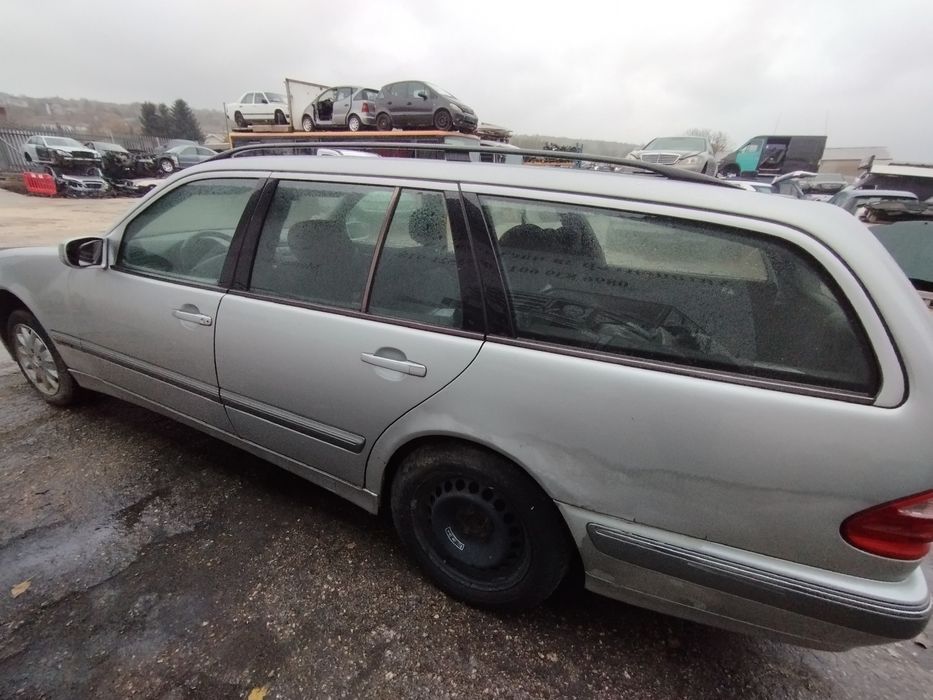 На Части Mercedes E class W 210