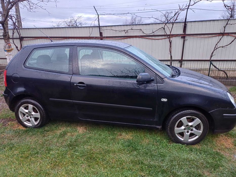 Volkswagen 2002 cu 2 uși