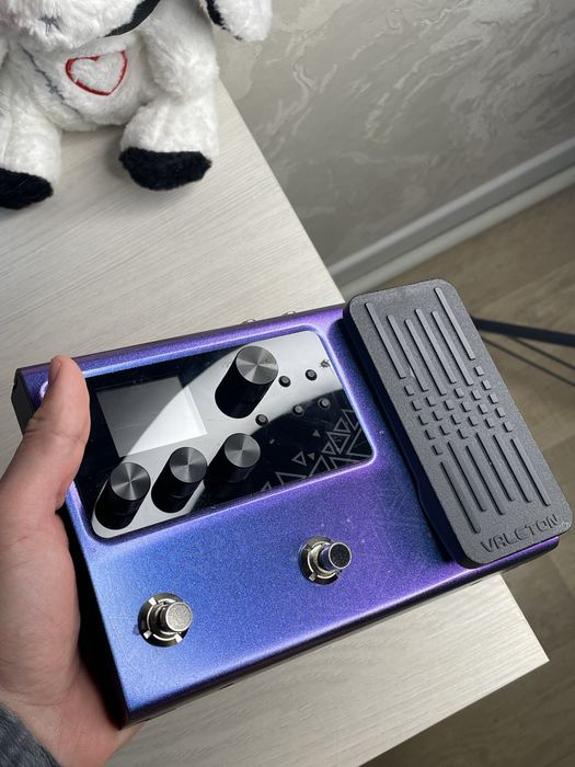 Гитрный процессор Valeton