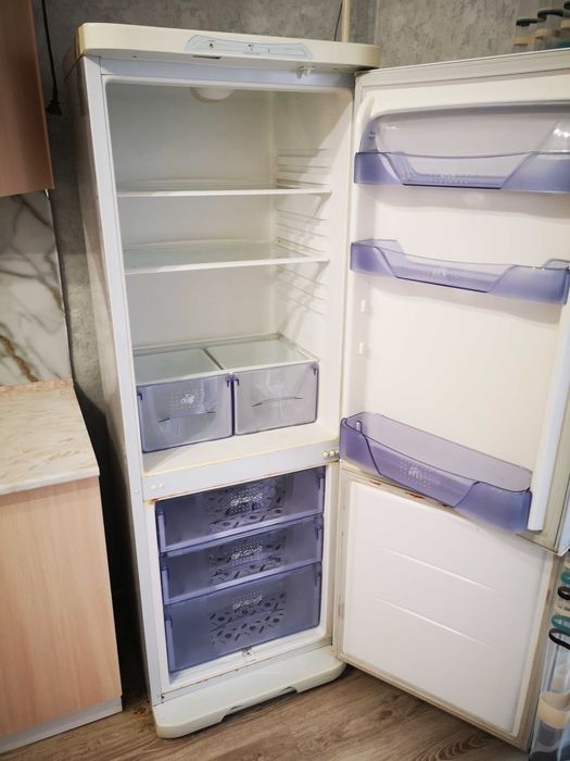 Продам холодильник Бирюса