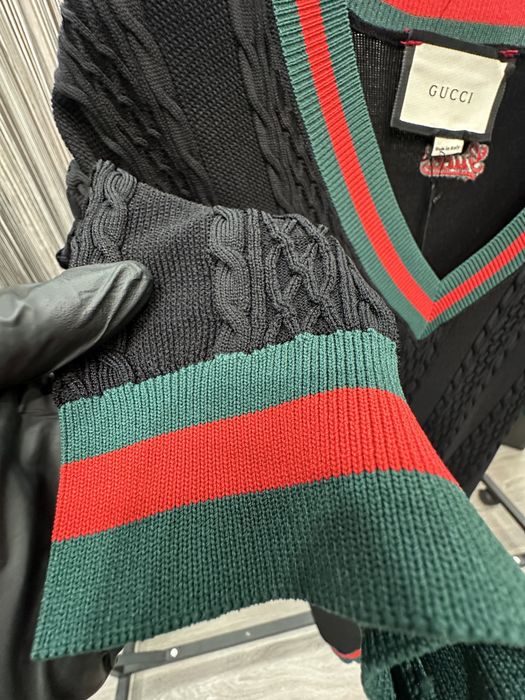 Tricou GuCcI, V Neck. Premium/TopQuality. Made in china !