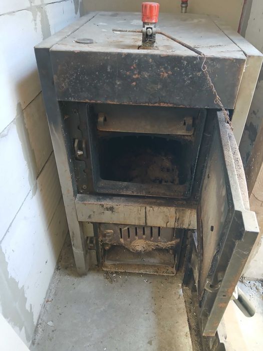 :De vănzare:CENTRALA TERMICA DE fontă!.