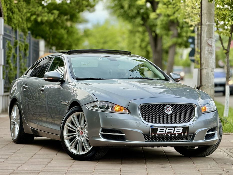 • Jaguar XJ 2016 Facelift / Dublu Panoramic / Plasme / Soft close - Parc Auto / RATE / Garantie •