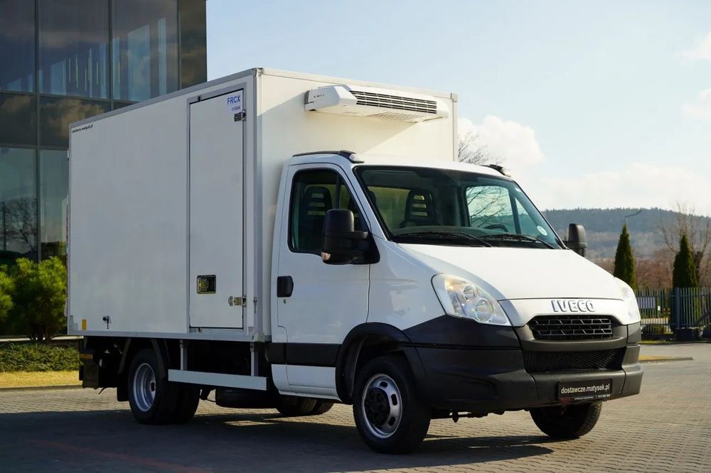 Iveco DAILY 35-130 / FRIGIDER / UNITATE THERMO KING / DHOLLANDIA LIFT / AUTOMAT / IMPORTAT