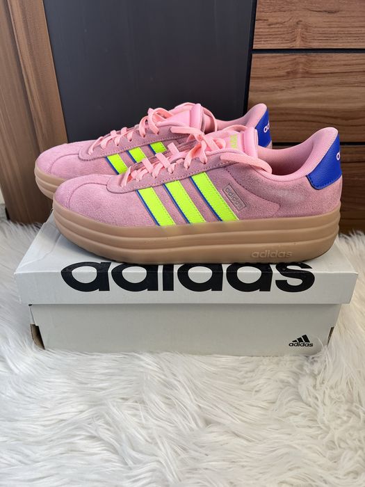 Оригинални маратонки adidas