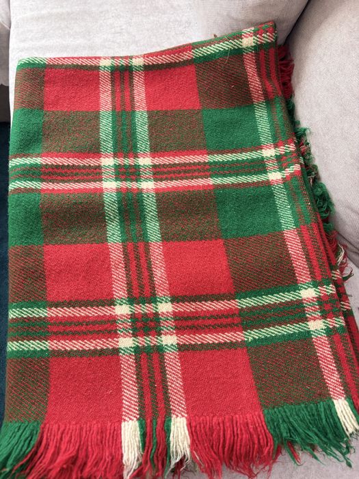 Чисто ново родопско одеяло.Дължина 225см,Ширина1155см.