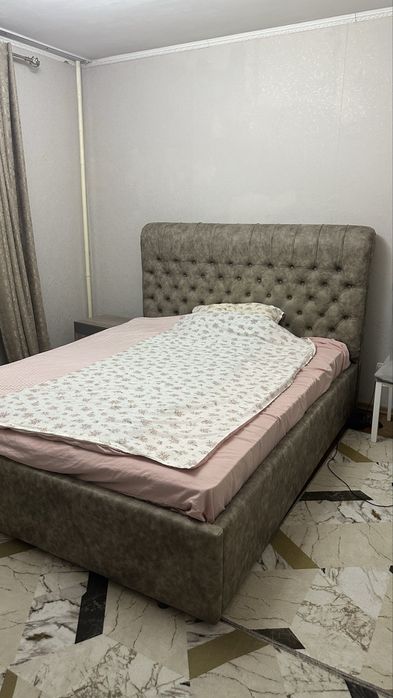 Кровать с подьемным механизмом 160/200