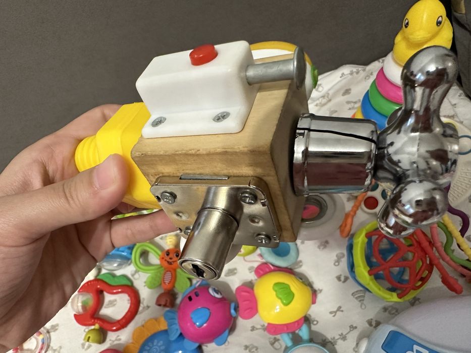 Игрушки для малышей