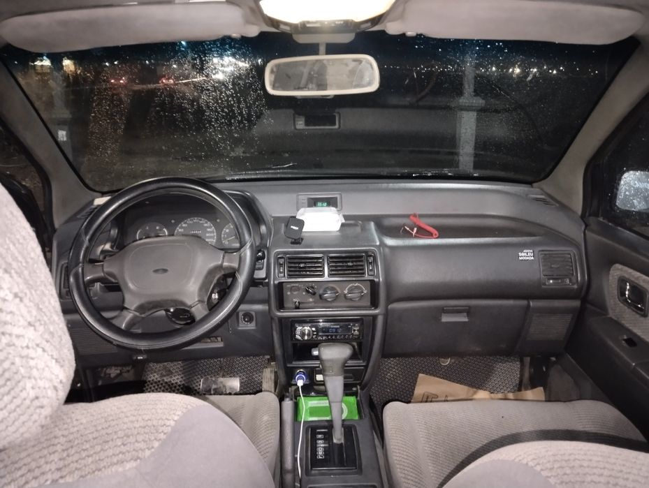 Мицубиси Спейс вагон